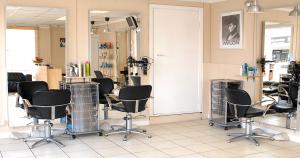 Image illustrating QR Codes For Beauty Salon Business